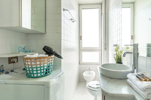 セントロ ピアッツァーレ ビアンカマーノ - ルミノーソ ビロカーレ イン