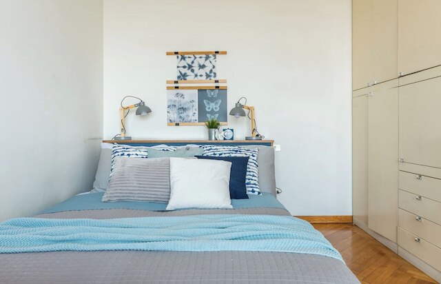 セントロ ピアッツァーレ ビアンカマーノ - ルミノーソ ビロカーレ イン