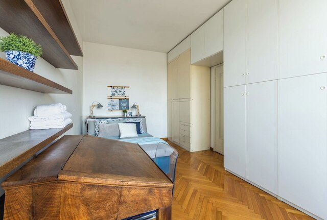 セントロ ピアッツァーレ ビアンカマーノ - ルミノーソ ビロカーレ イン