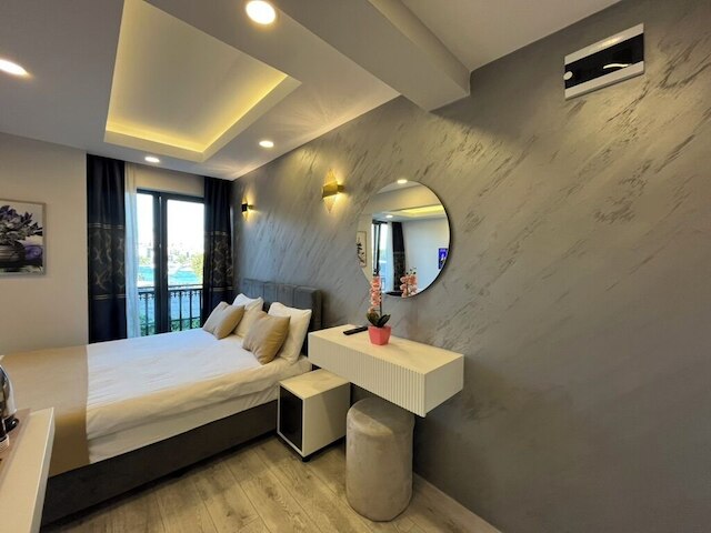 ホワイト パレス ハリッチ