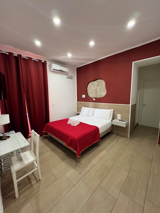 ナポリ セントラル ゲート