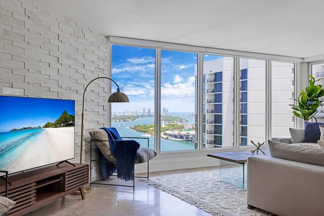 リラクシング リトリート ウィズ プール アンド ベイ ビューズ