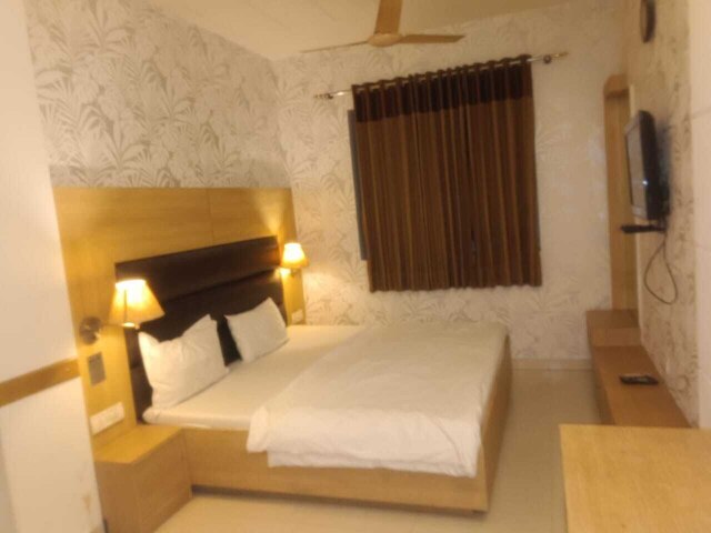 オテル アリナ イン