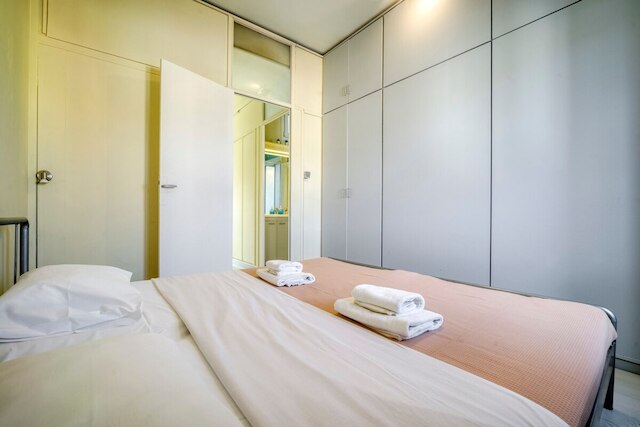 アクロポリス ペントハウス ウィズ 50mbps WiFi