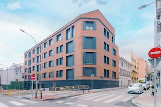 ホーム アート アパートメンツ ベルナベウ