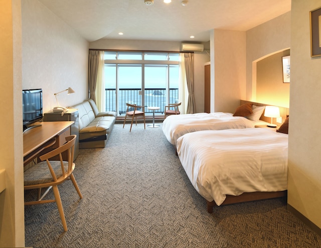 SADO 二ツ亀ビューホテル