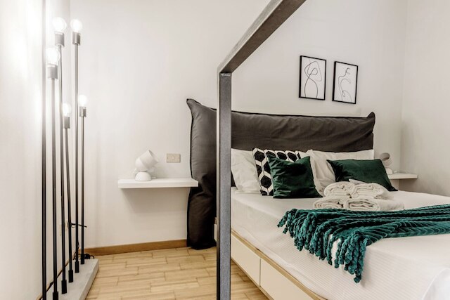 セントロ ヴィコロ フィオリ - モダン スプリット レベル アパートメント