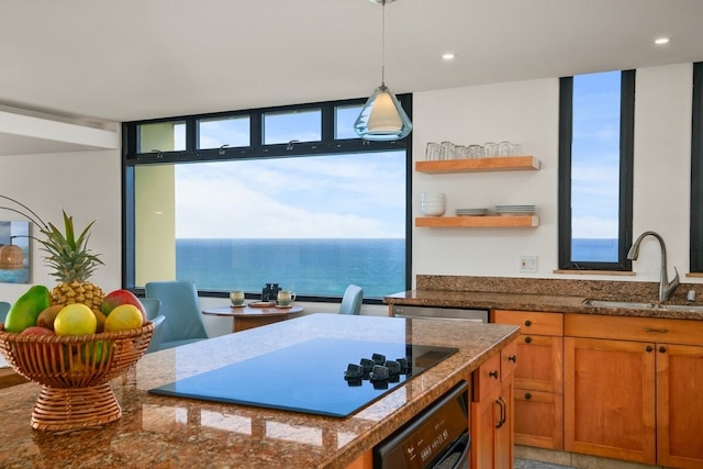 プウ ポア 312 2 ベッドルーム コンド