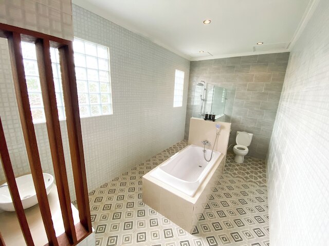 オエマ スリヤ ウブド