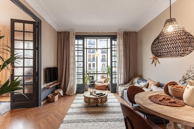 アガデズ - 3 ベッドルームズ アンド バルコニー イン リスタ