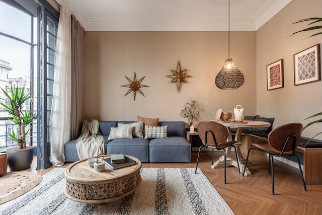 アガデズ - 3 ベッドルームズ アンド バルコニー イン リスタ