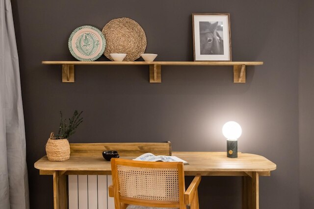 バザ - 3 ベッドルームズ アンド オフィス イン トラファルガー