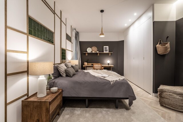 バザ - 3 ベッドルームズ アンド オフィス イン トラファルガー