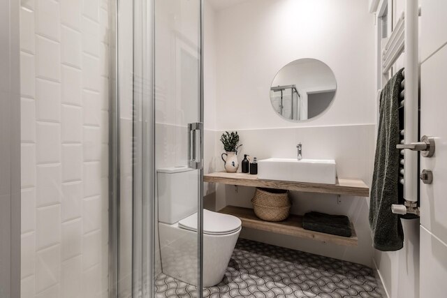 バザ - 3 ベッドルームズ アンド オフィス イン トラファルガー