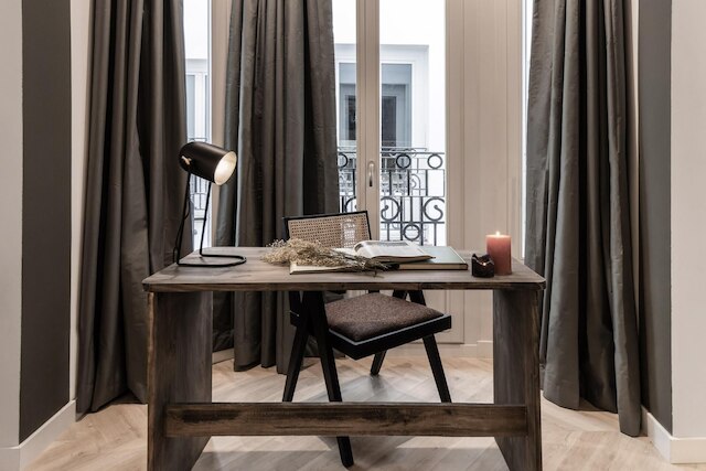 ペドラ - 4 ベッドルームズ イン トラファルガー