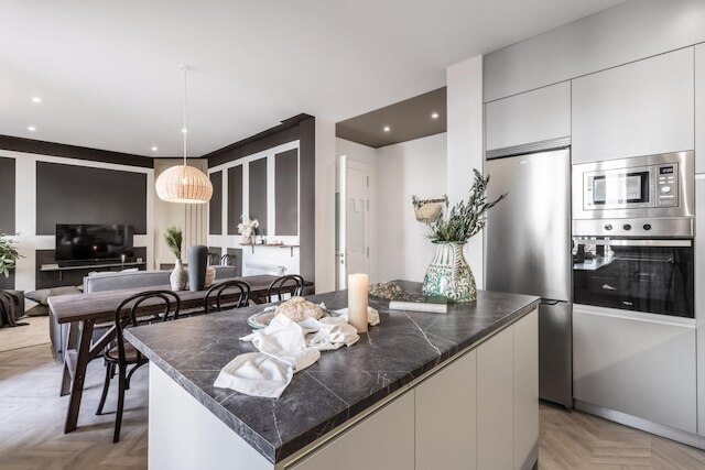 セビリア - 4 ベッドルームズ イン トラファルガー