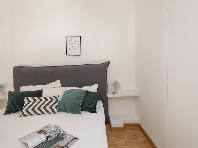 モダン スプリット レベル アパートメント