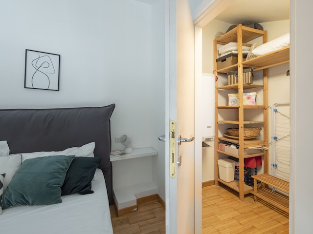 モダン スプリット レベル アパートメント