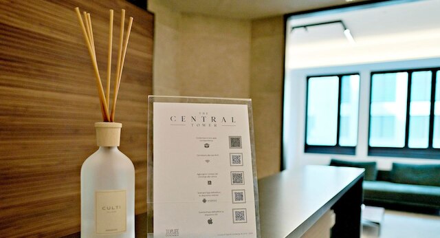 サン バビラ セントラル タワー バイ レントポリス - ハイエンド 1 ベッドルーム ウィズ パノラミック テラス オーバールッキング ドゥオーモ