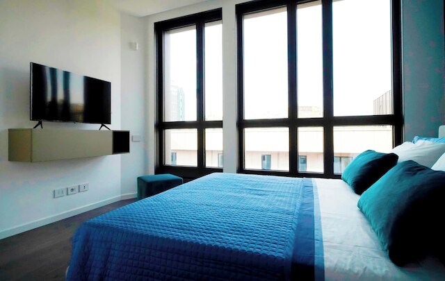 サン バビラ セントラル タワー バイ レントポリス - ハイエンド 1 ベッドルーム ウィズ パノラミック テラス オーバールッキング ドゥオーモ