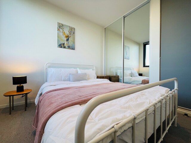 メガ スタイル アパートメンツ アレクサンダー