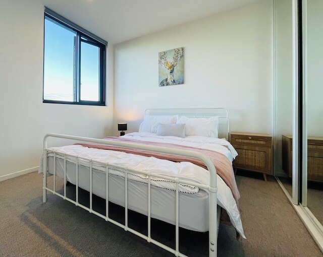 メガ スタイル アパートメンツ アレクサンダー