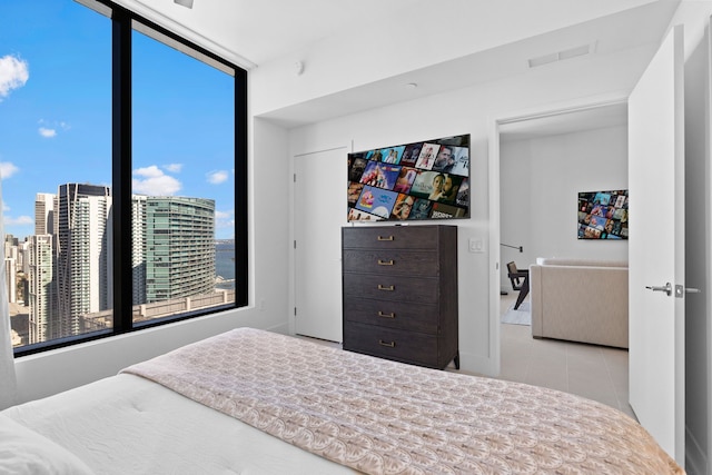 エクスクルーシブ 48th フロア コンド イン マイアミ