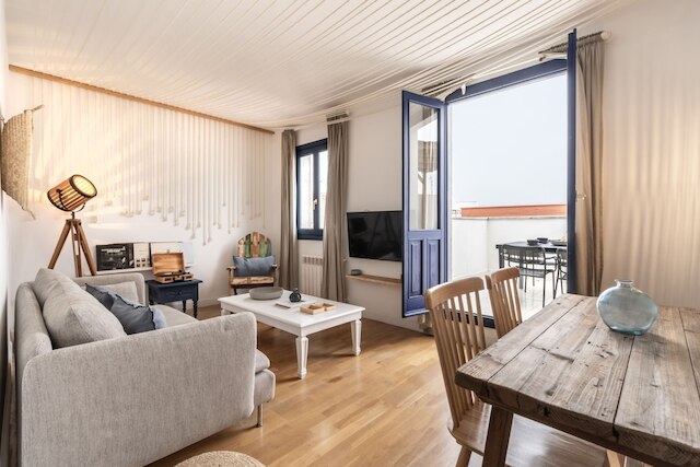 ペリッサ - 2 ベッドルームズ アンド テラス イン トラファルガー