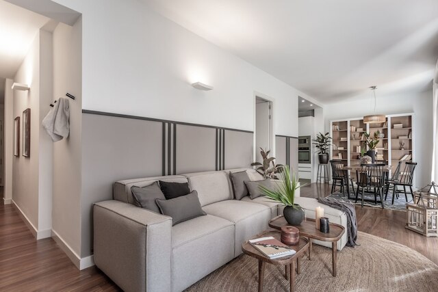 ヤンガンビ - 2 ベッドルームズ アンド オフィス イン リスタ