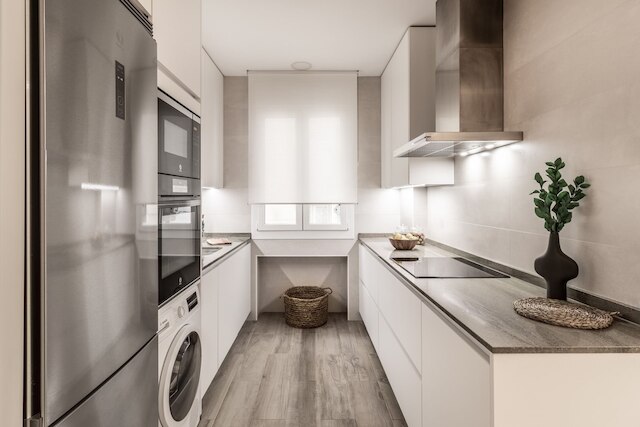 エンバ - 2 ベッドルームズ アパートメント イン リスタ