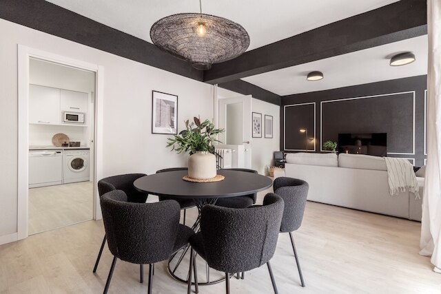 アロンソ - 3 ベッドルームズ ウィズ テラス イン リオス ロサス