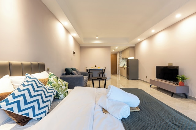 TK スター コンド バイ ソーベン ホームズ