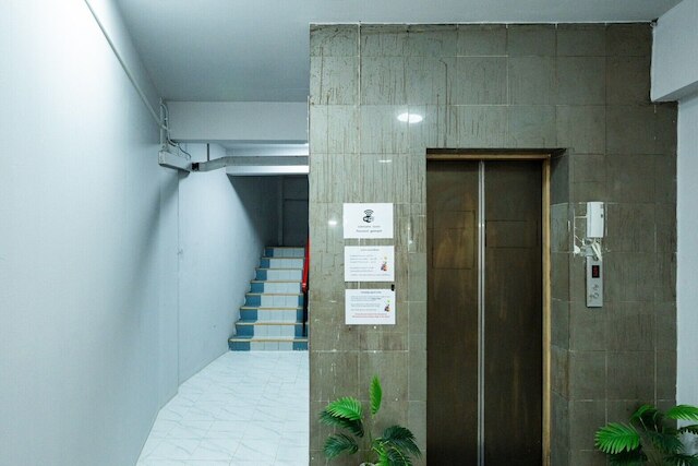 ゴー イン MRT フア ラムポーン