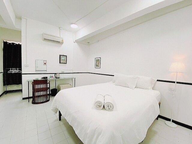 ゴー イン MRT フア ラムポーン