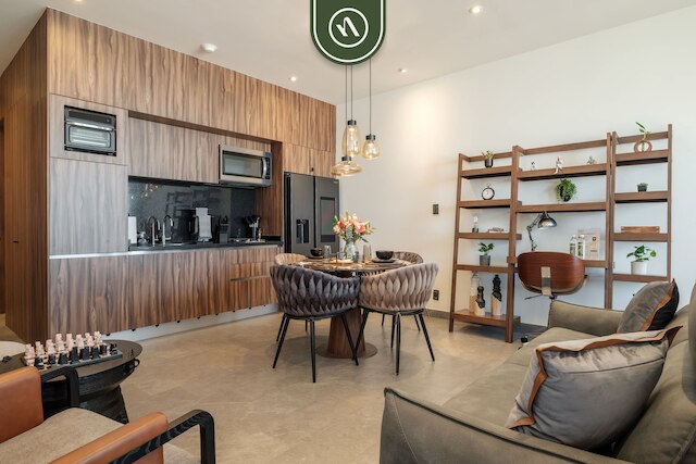 ビー グランド レフォルマ 2705