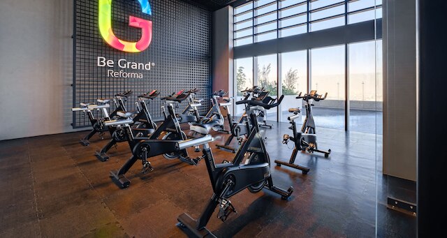 ビー グランド レフォルマ 2705