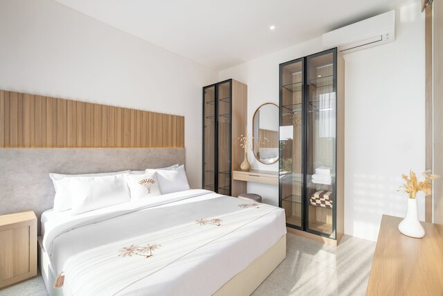 プライベート ヴィラ アイラ 9C 10ミン メラスティビーチ