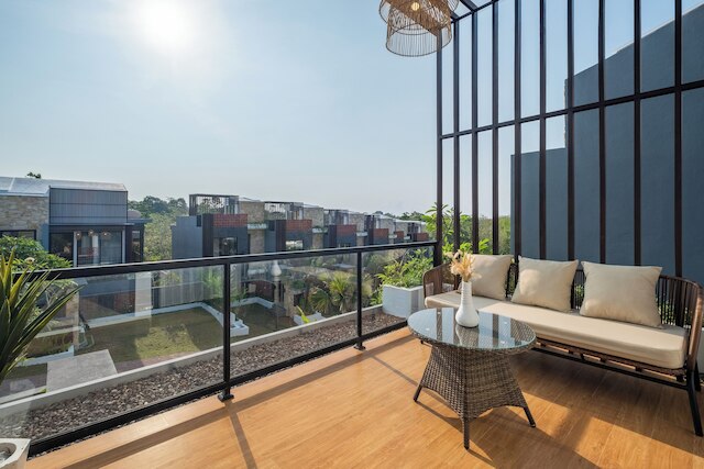 プライベート ヴィラ アイラ 9C 10ミン メラスティビーチ