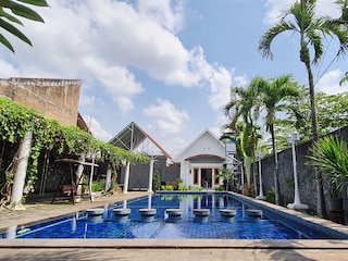 カサミア ホームステイ