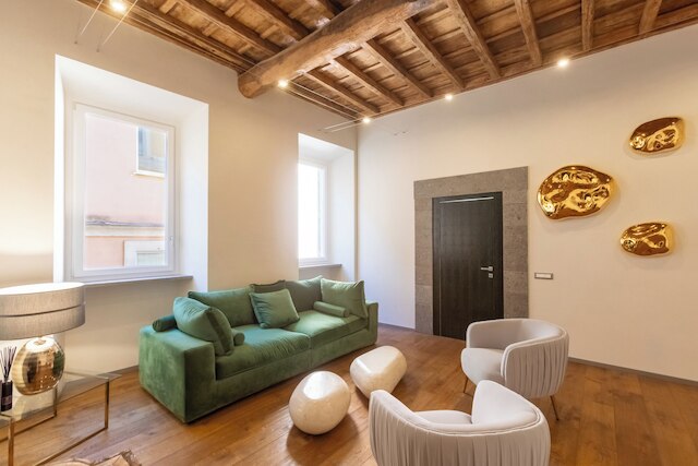 フォンターナ ディ トレヴィ ローマ ラグジュアリー スイート