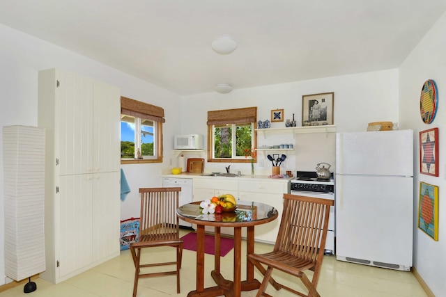 カウアイ ハレ イキ 1 ベッドルーム ホーム