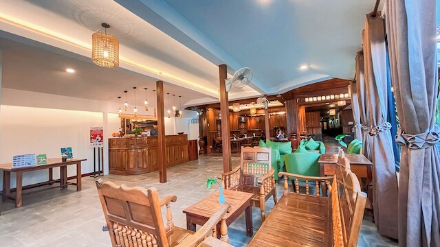 シェムリアップ センター ホテル