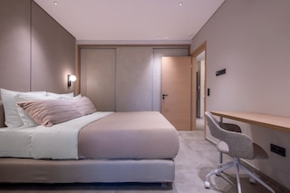 フェードラス リビング アテネ ラグジュアリー レジデンス アイボリー