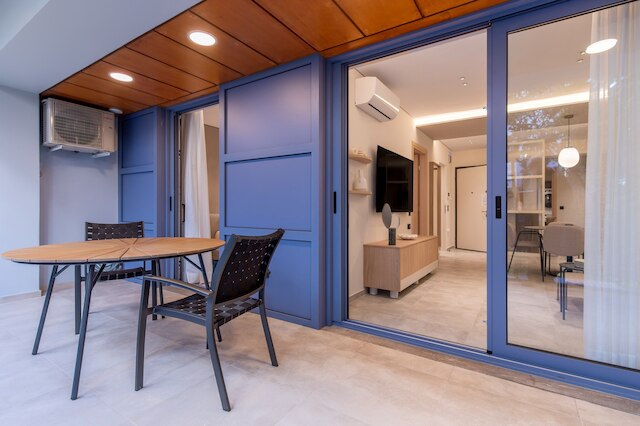 フェードラス リビング アテネ ラグジュアリー レジデンス アイボリー