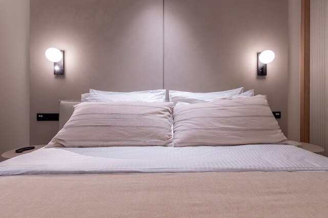 フェードラス リビング アテネ ラグジュアリー レジデンス アイボリー