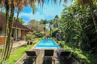 タマン リトゥハユ コテージズ ウブド