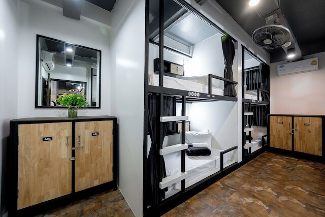 バイブス ホステル バンコク