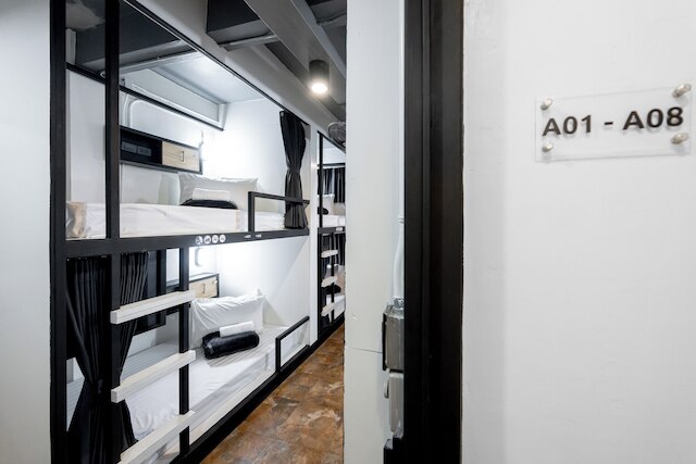 バイブス ホステル バンコク