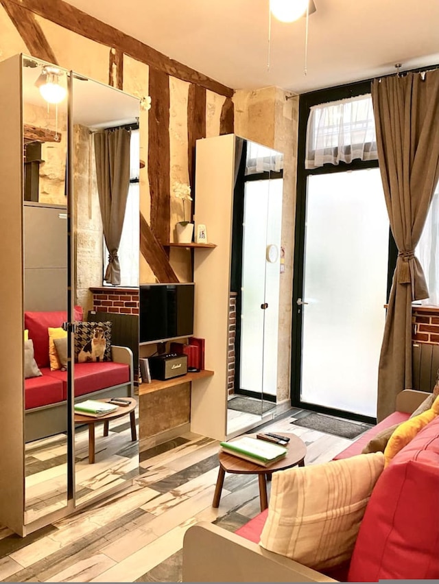 ラヴィ メゾン モンマルトル コージー スタジオ