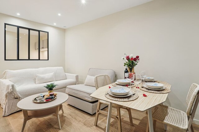 ガネロン イン パリ ウィズ 1 ベッドルームズ アンド 1 バスルームズ